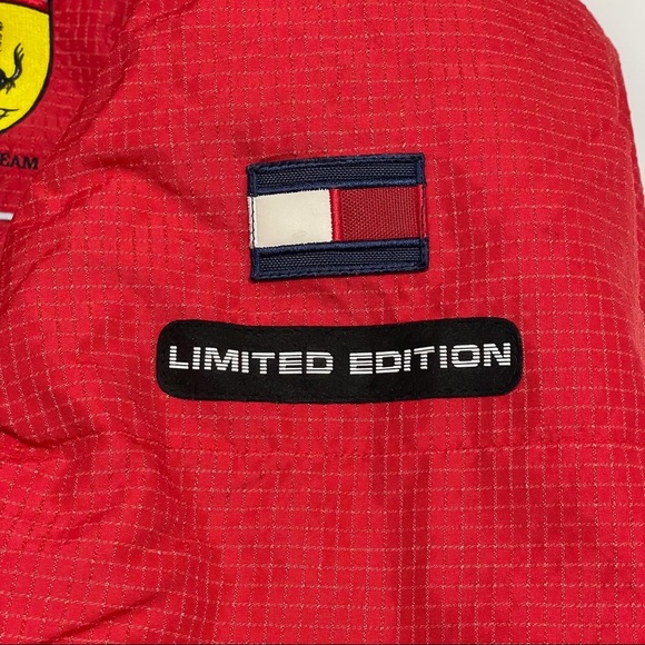 Limited Edition 90’s Ferrari x Tommy Hilfiger puff jacket - Picture 4 of 6